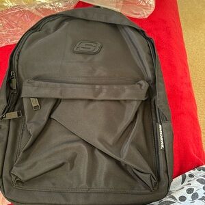 Skechers Faux Sherpa Mini Backpack, Mini Multipurpose Zippered for travel, Black